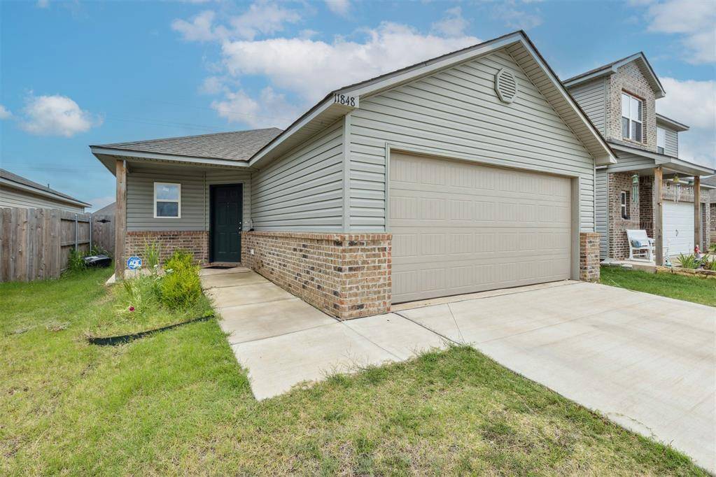 11848 Kameron WAY, Yukon, OK 73099