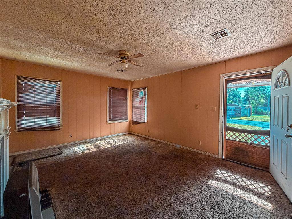 622 S 14th ST, Chickasha, OK 73018