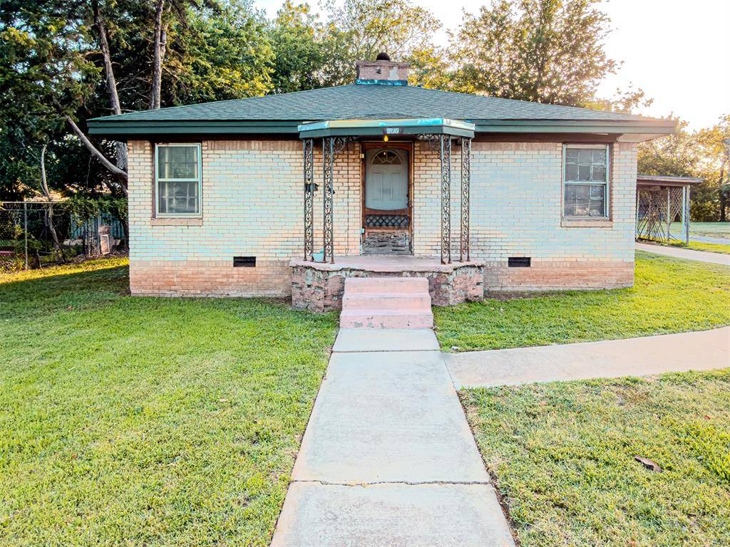 622 S 14th ST, Chickasha, OK 73018