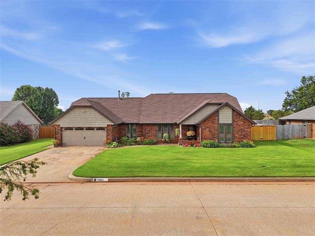 1203 Francis LN, Kingfisher, OK 73750