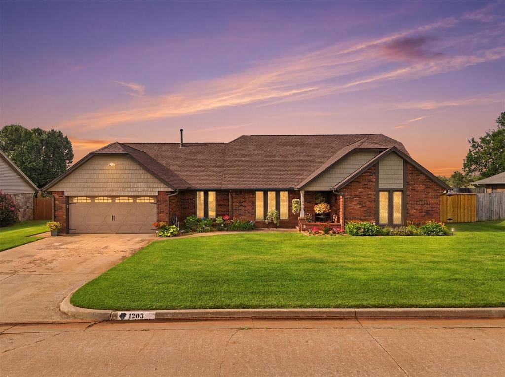 1203 Francis LN, Kingfisher, OK 73750