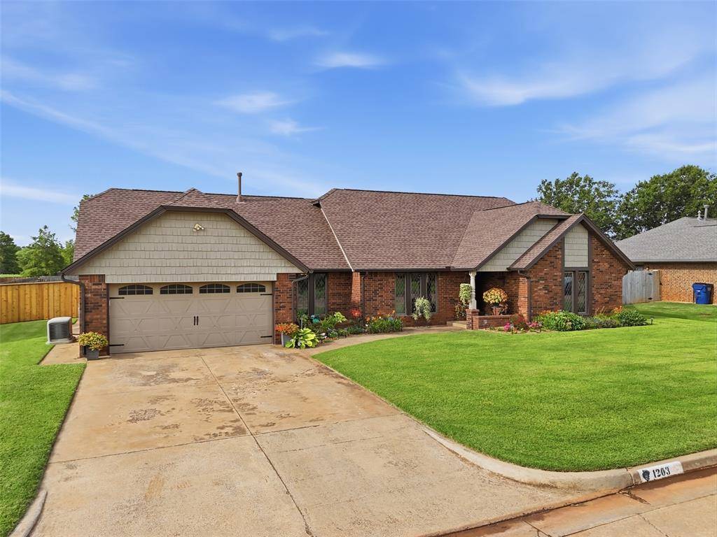 1203 Francis LN, Kingfisher, OK 73750