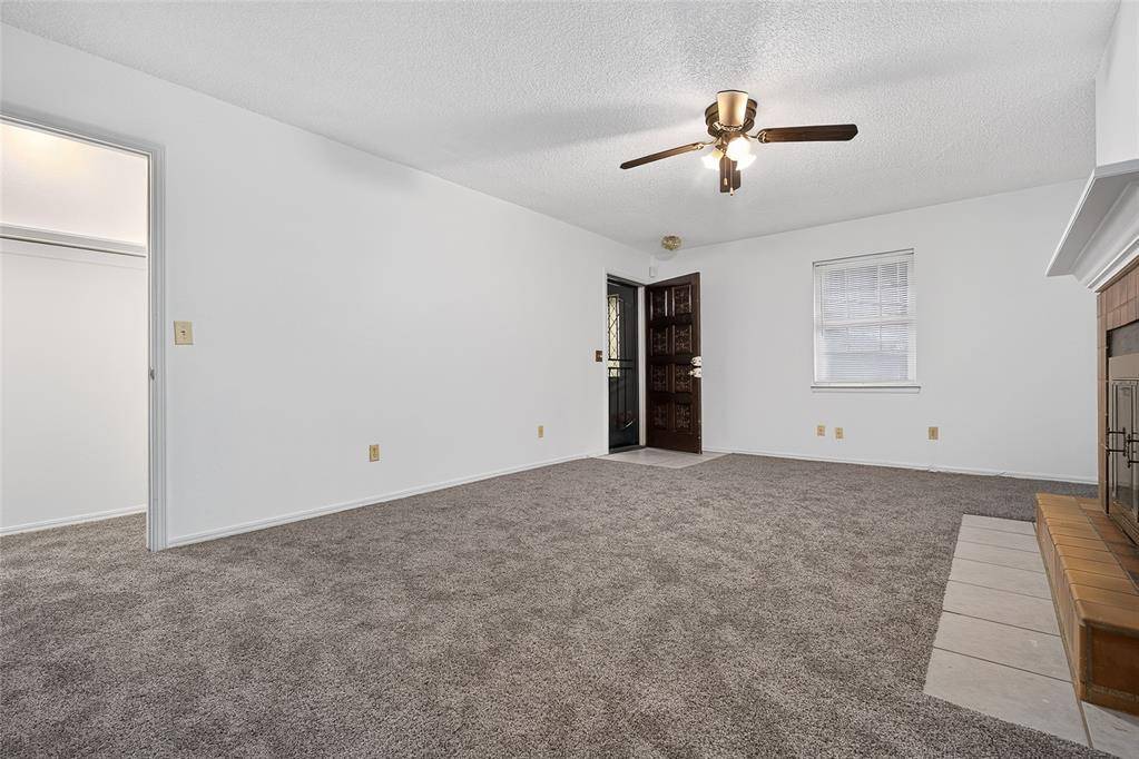 11417 N May AVE #B, Oklahoma City, OK 73120