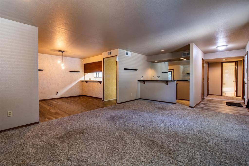 4400 Hemingway DR #217, Oklahoma City, OK 73118