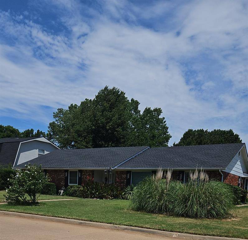 12217 Greystone TER, Oklahoma City, OK 73120