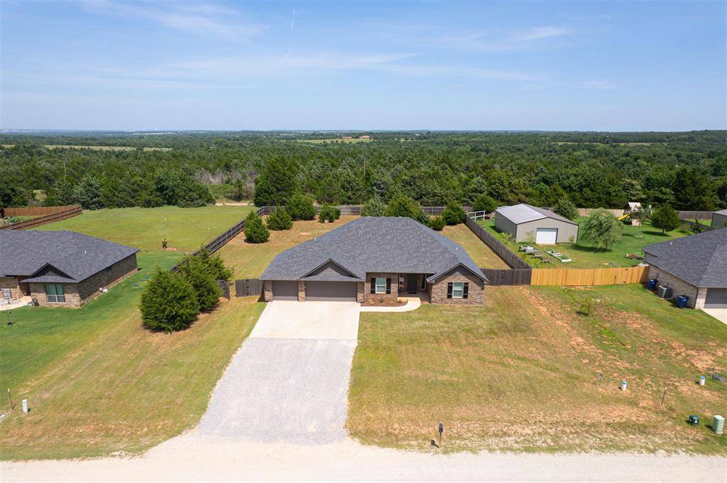 2300 Count Fleet WAY, Guthrie, OK 73044