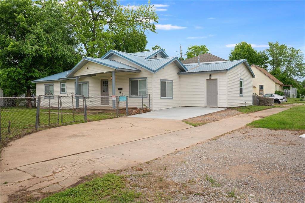 825 W Colorado AVE, Chickasha, OK 73018