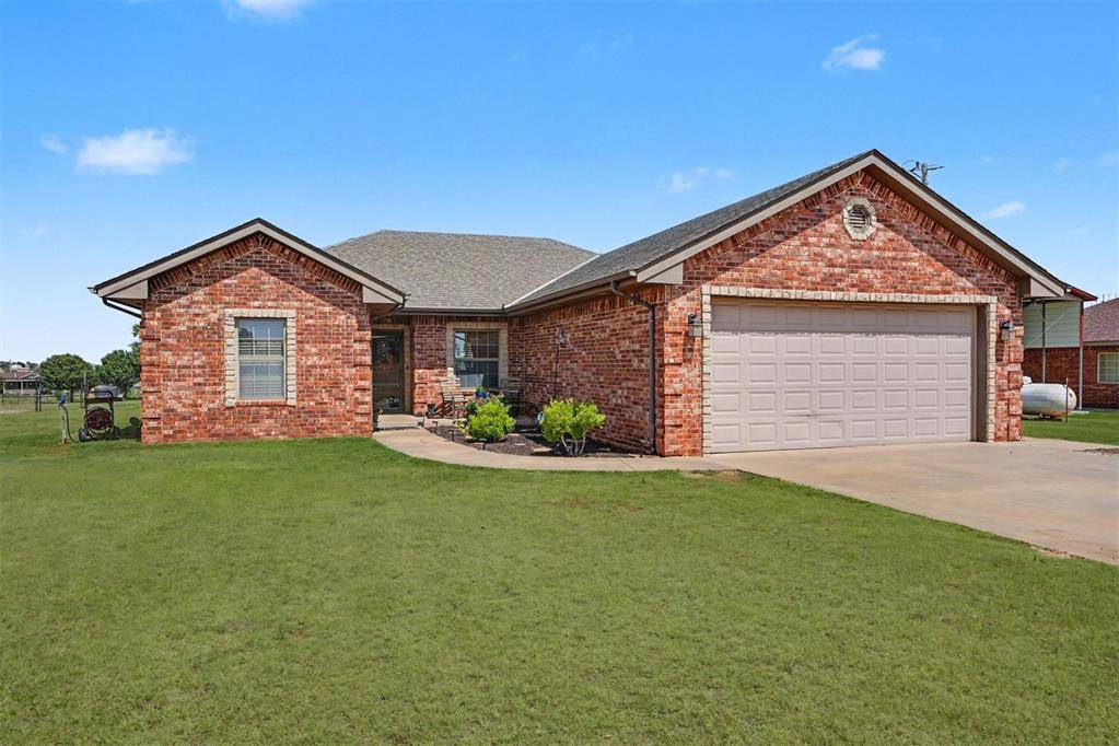 10786 N 1990 RD, Elk City, OK 73644