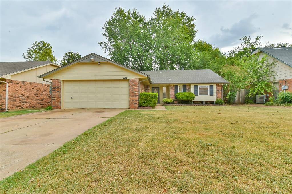 404 S Bouziden DR, Moore, OK 73160