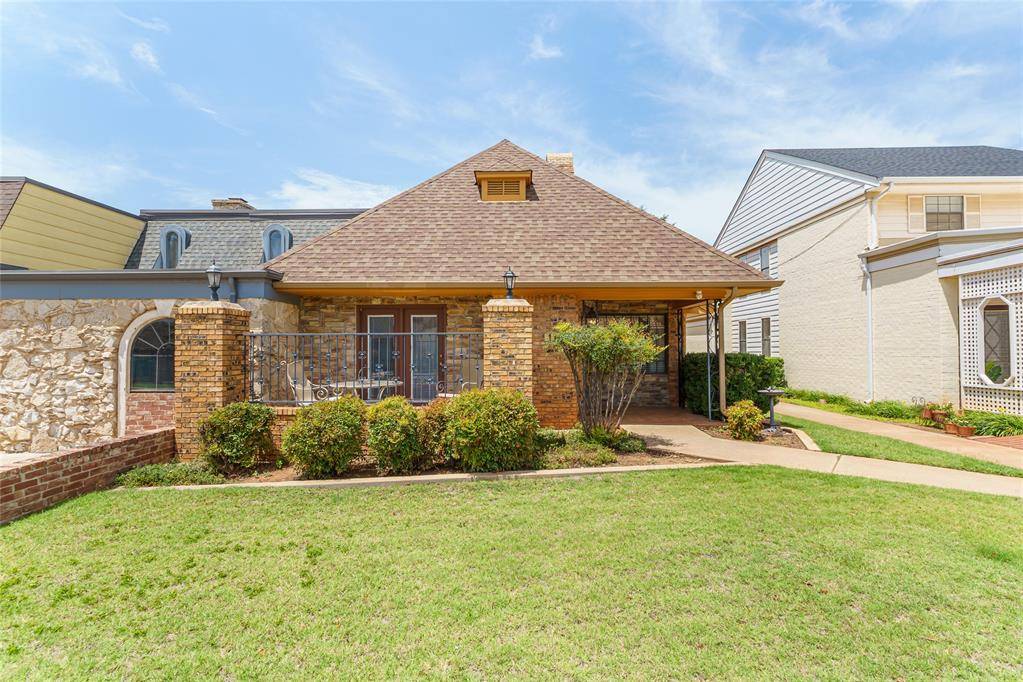 109 The Hills, Clinton, OK 73601
