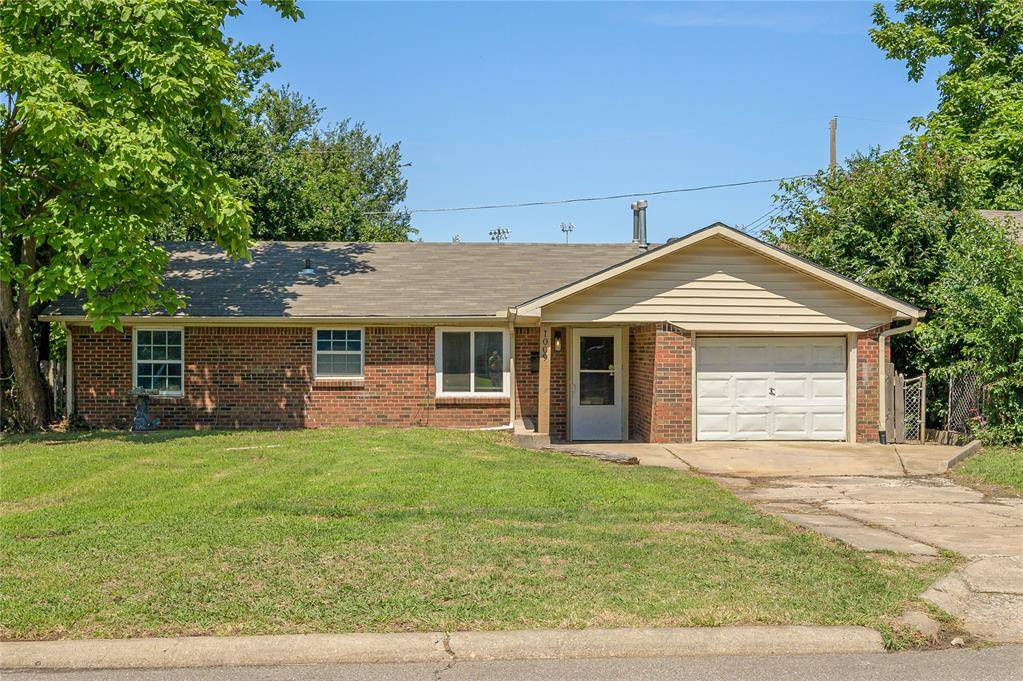 1009 Bell DR, Midwest City, OK 73110