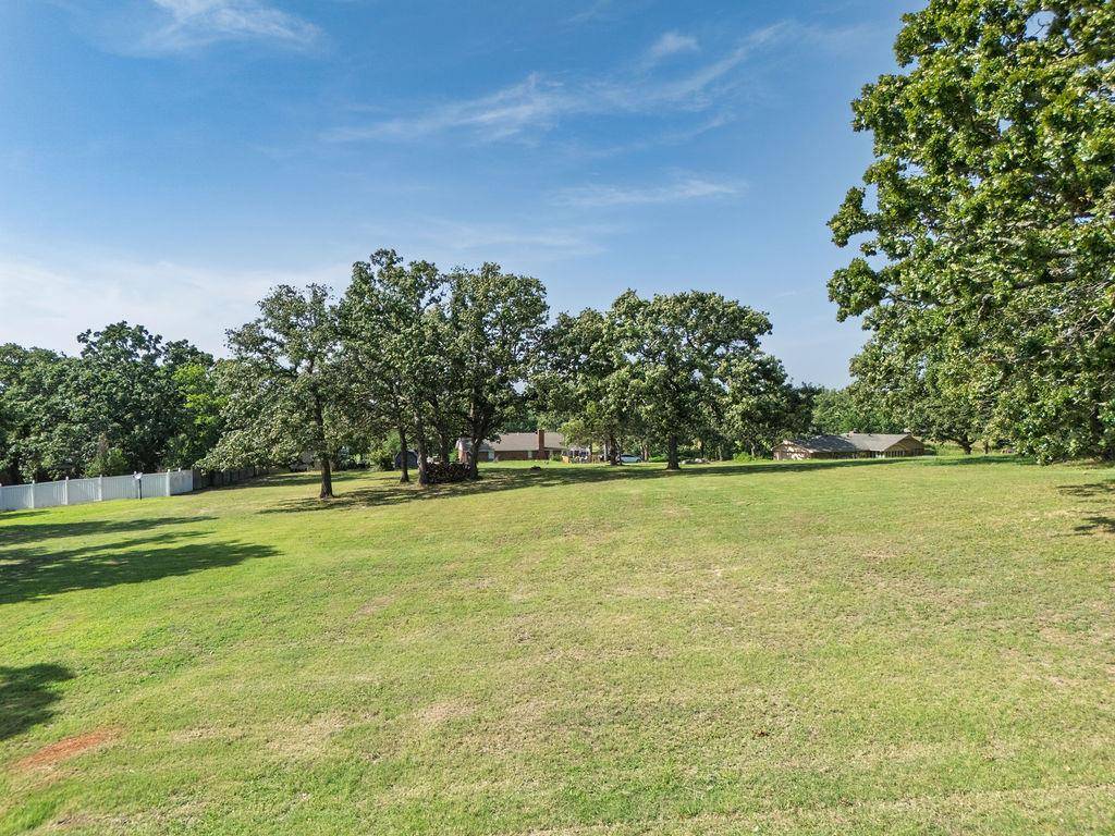 43328 Hickory DR, Tecumseh, OK 74873