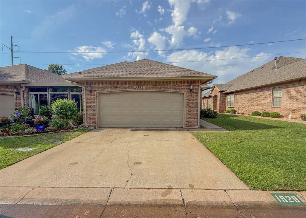 1928 NW 157th ST, Edmond, OK 73013