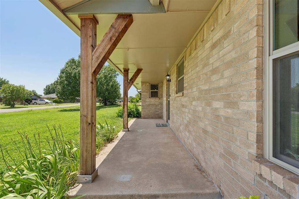 2127 NE Van Buren AVE, Piedmont, OK 73078