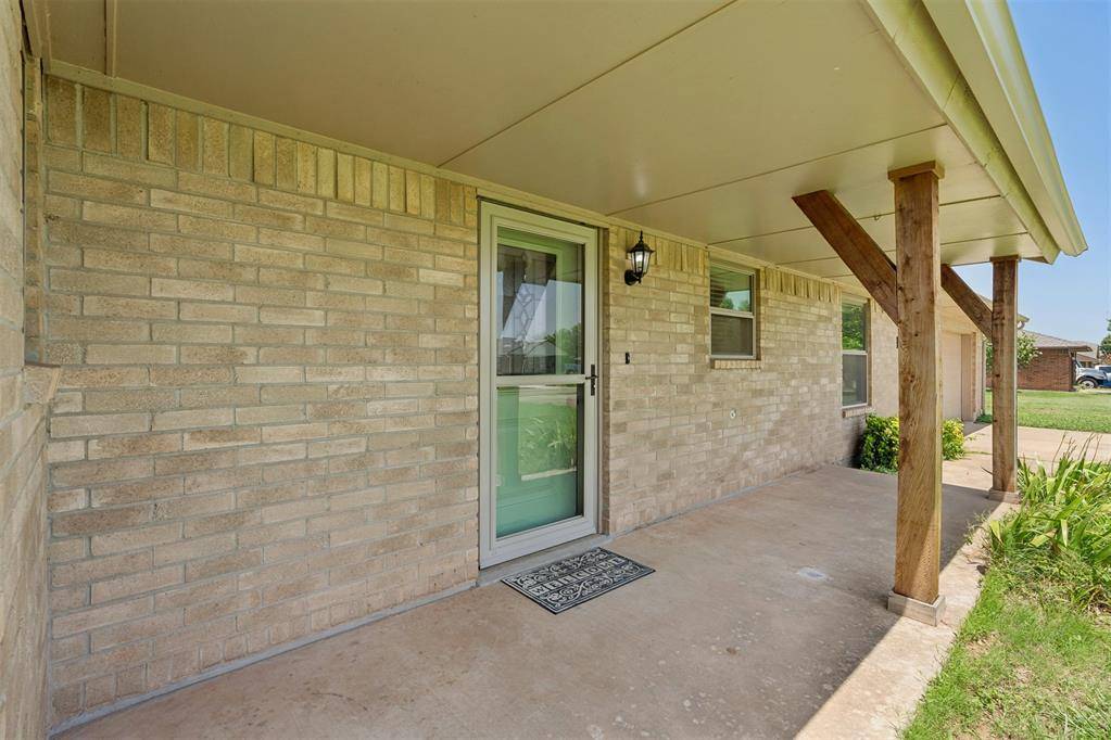 2127 NE Van Buren AVE, Piedmont, OK 73078