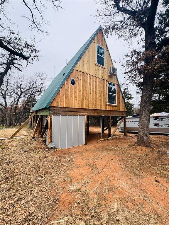 5201 Crystal Lake DR, Guthrie, OK 73044