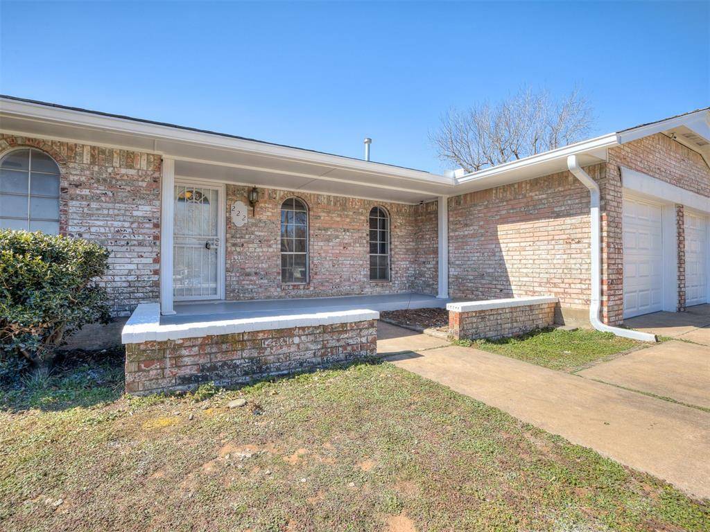 222 Shadybrook PL, Midwest City, OK 73110