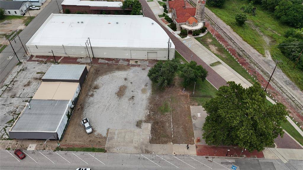 524 E Main, Shawnee, OK 74801