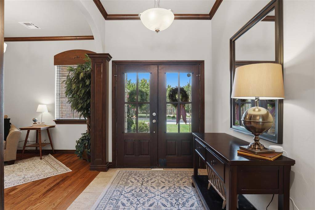 8321 Venezia LN, Edmond, OK 73034