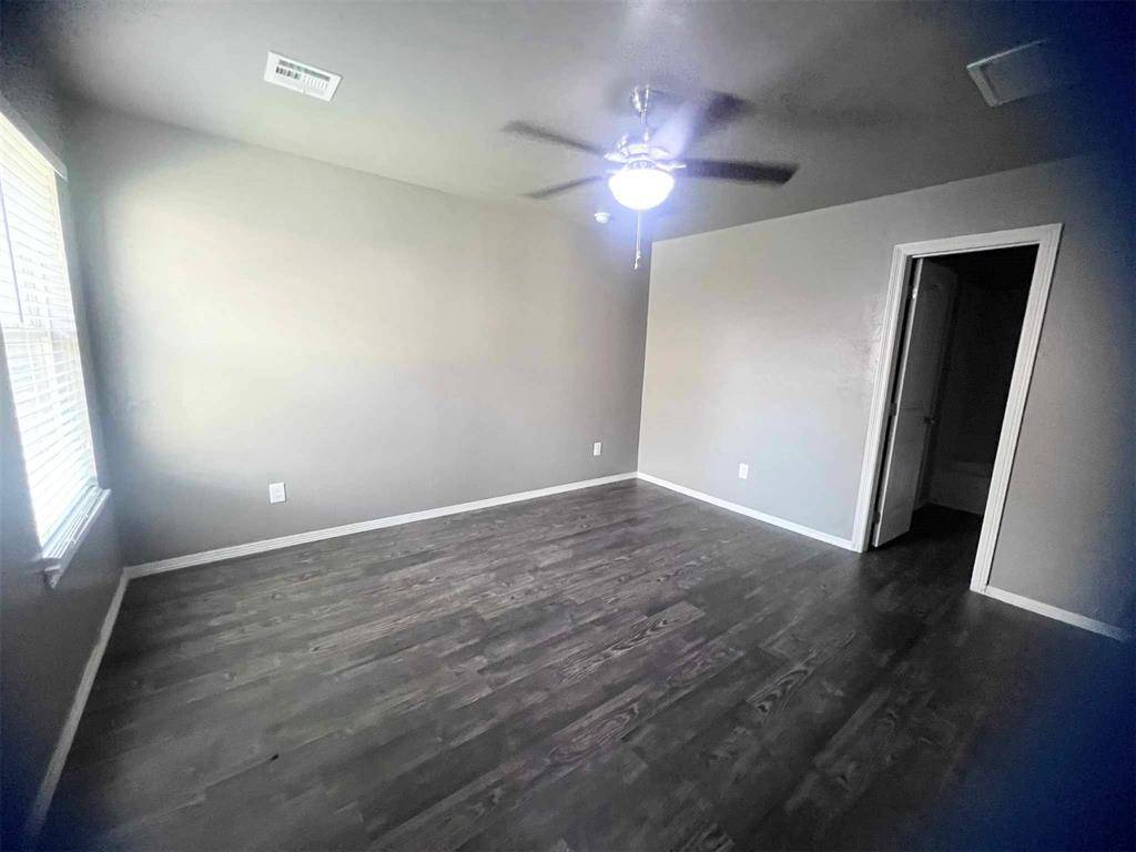 2165 Buena Vida LN, Edmond, OK 73013
