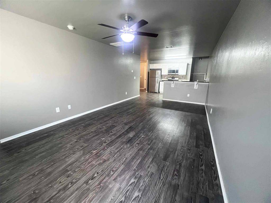 2165 Buena Vida LN, Edmond, OK 73013