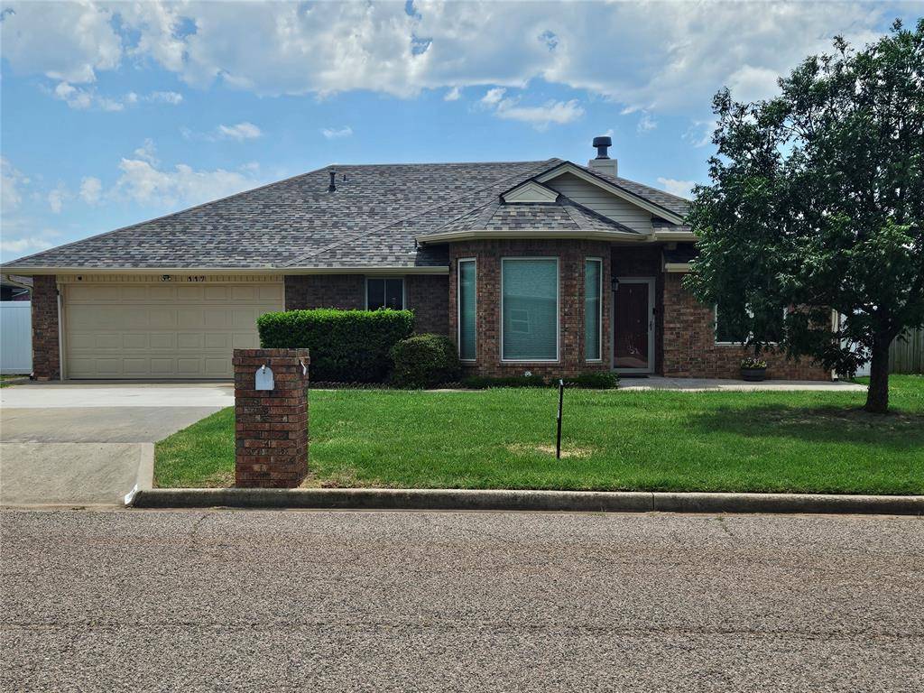 117 Meadows LN, Shawnee, OK 74804