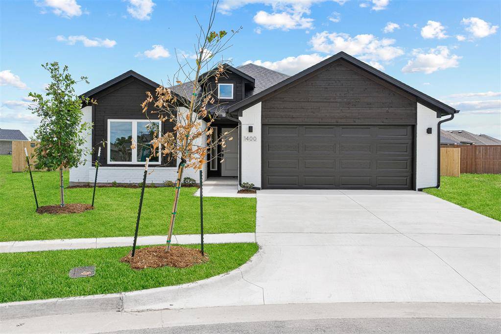 1400 SW 158th TER, Moore, OK 73170