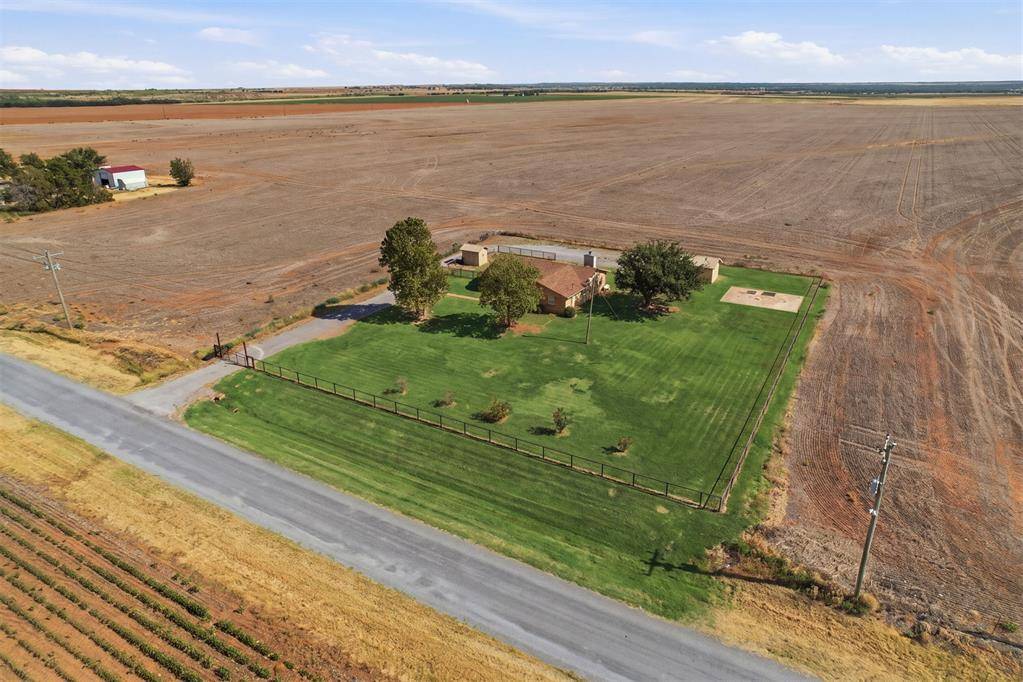 20372 E County Road 175 RD, Elmer, OK 73539