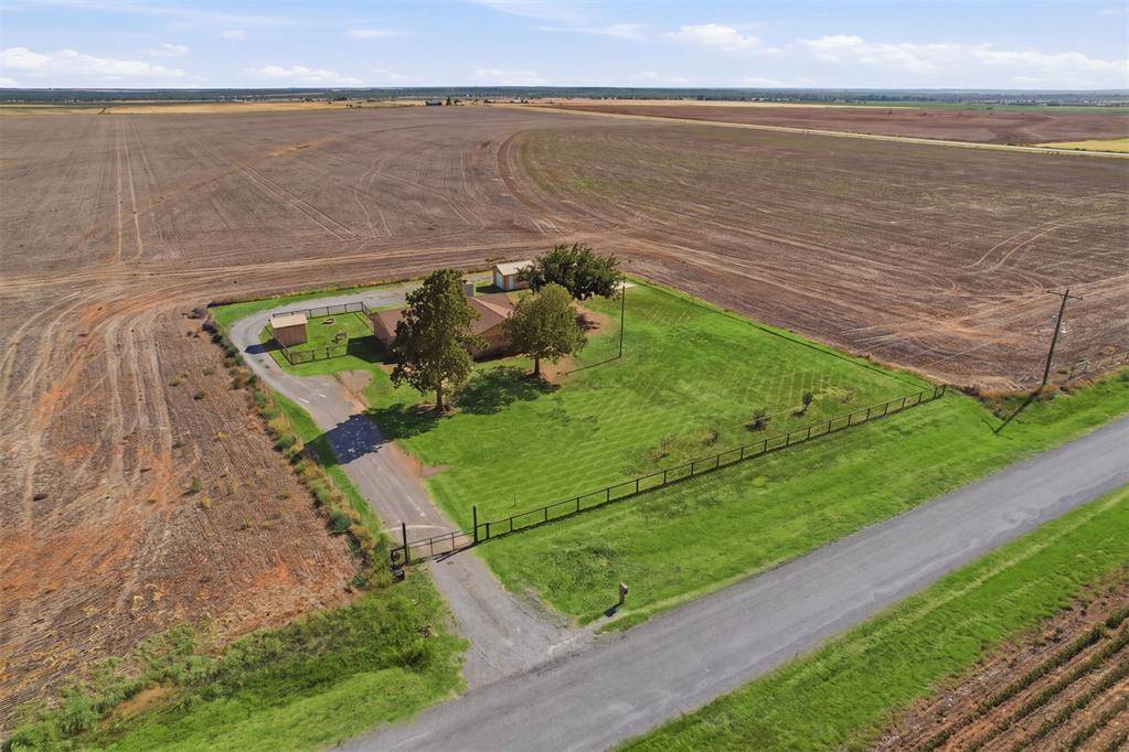 20372 E County Road 175 RD, Elmer, OK 73539
