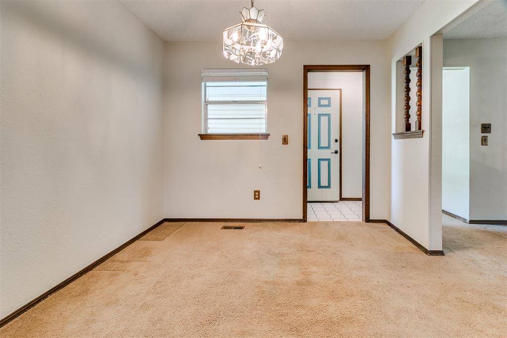 1013 S Morgan DR, Moore, OK 73160