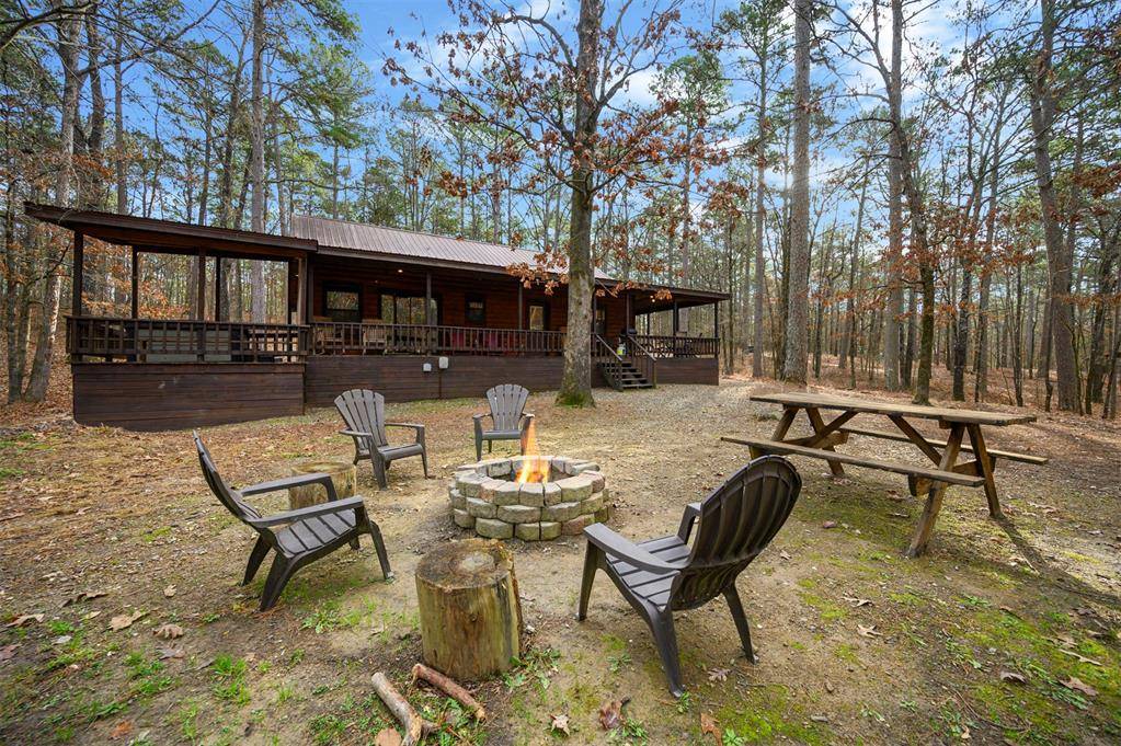 184 Mangrove RD, Broken Bow, OK 74728