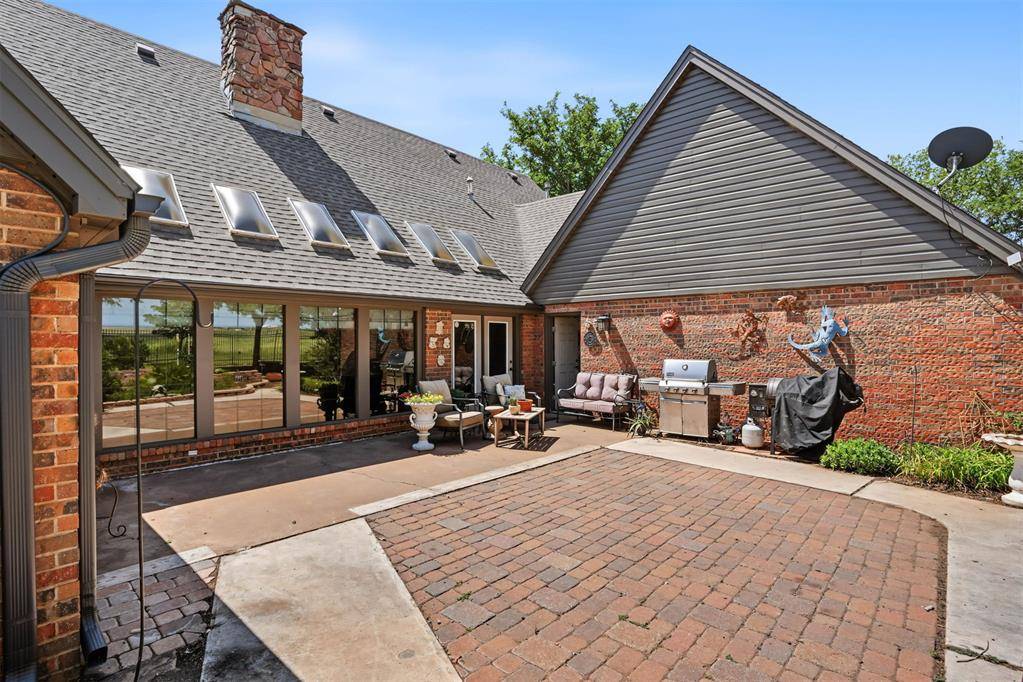 124 N Lee ST, Hollis, OK 73550