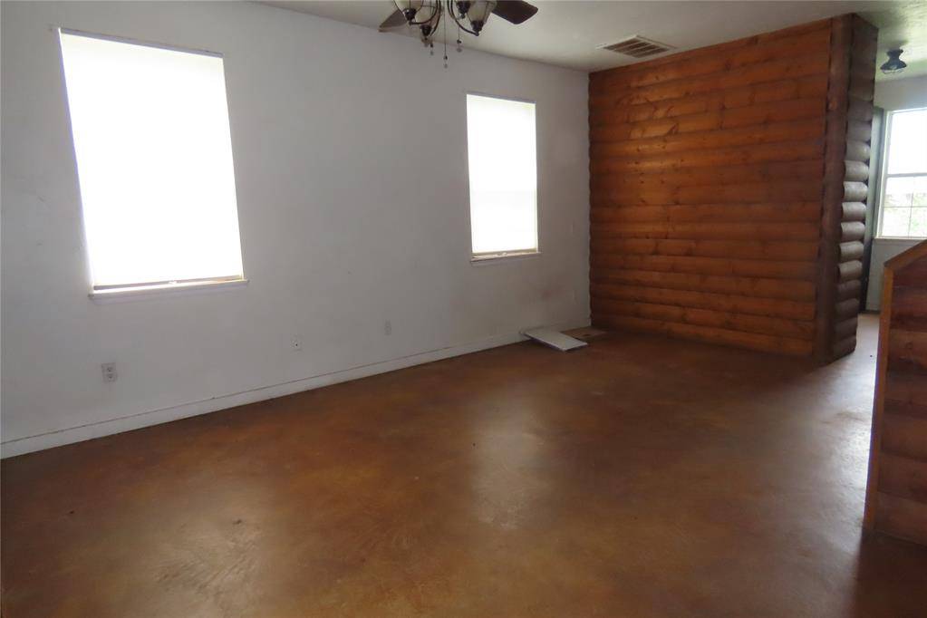 1801 Cheyenne LN, Blanchard, OK 73010