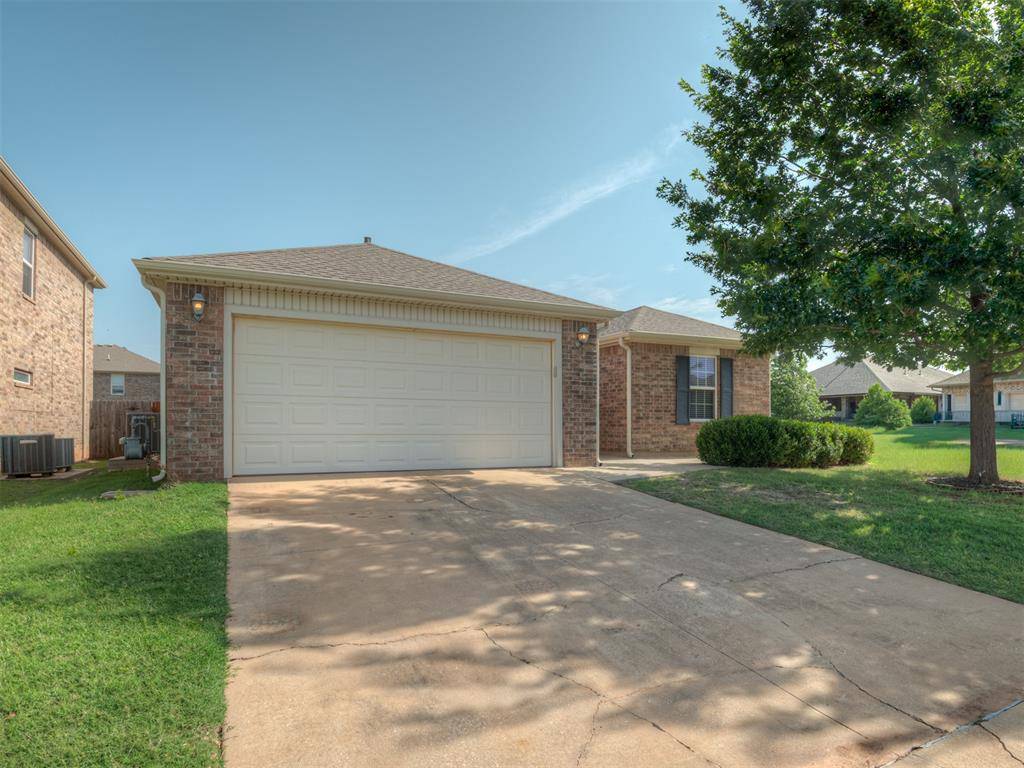 2401 NW 194th ST, Edmond, OK 73012