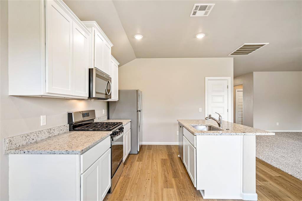2103 Palmatum RD, El Reno, OK 73036