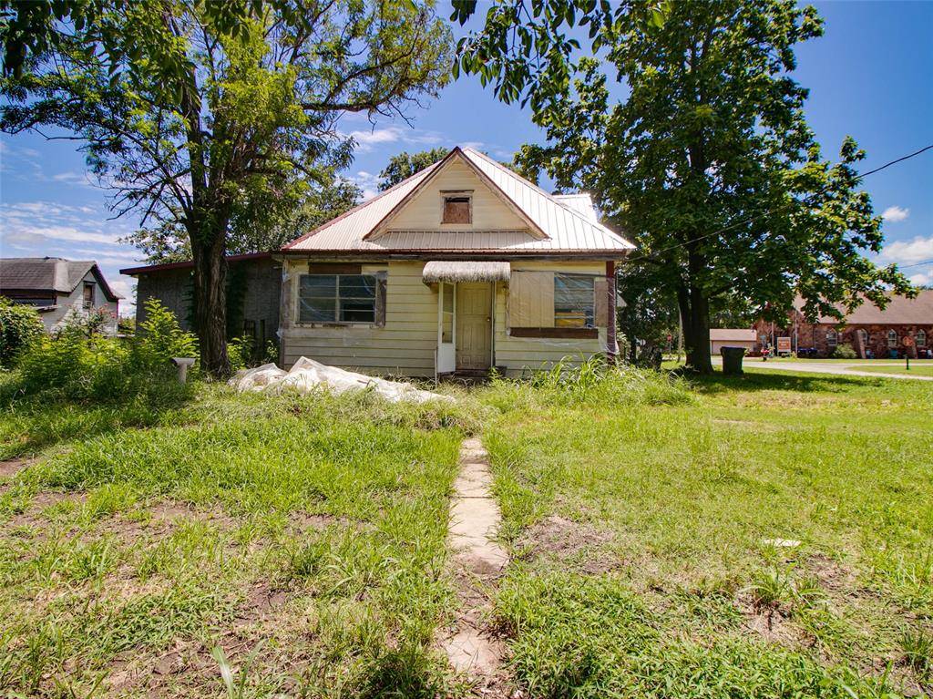 204 Cleason AVE, Davenport, OK 74026