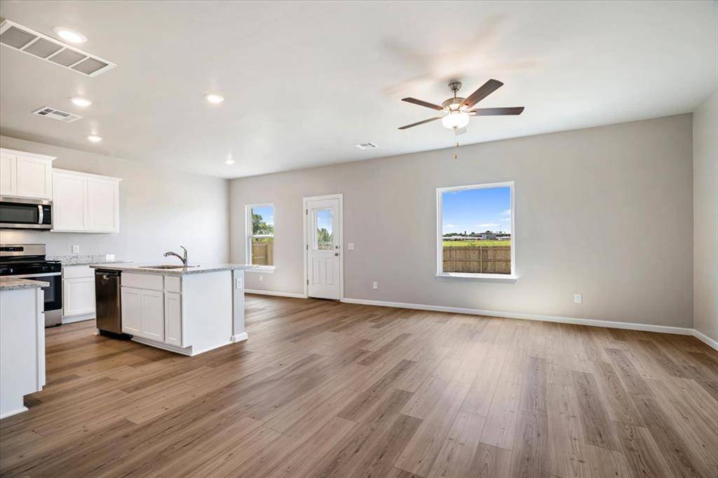 1900 Palmatum RD, El Reno, OK 73036