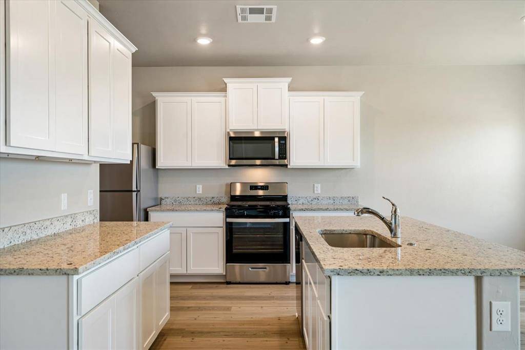 1900 Palmatum RD, El Reno, OK 73036