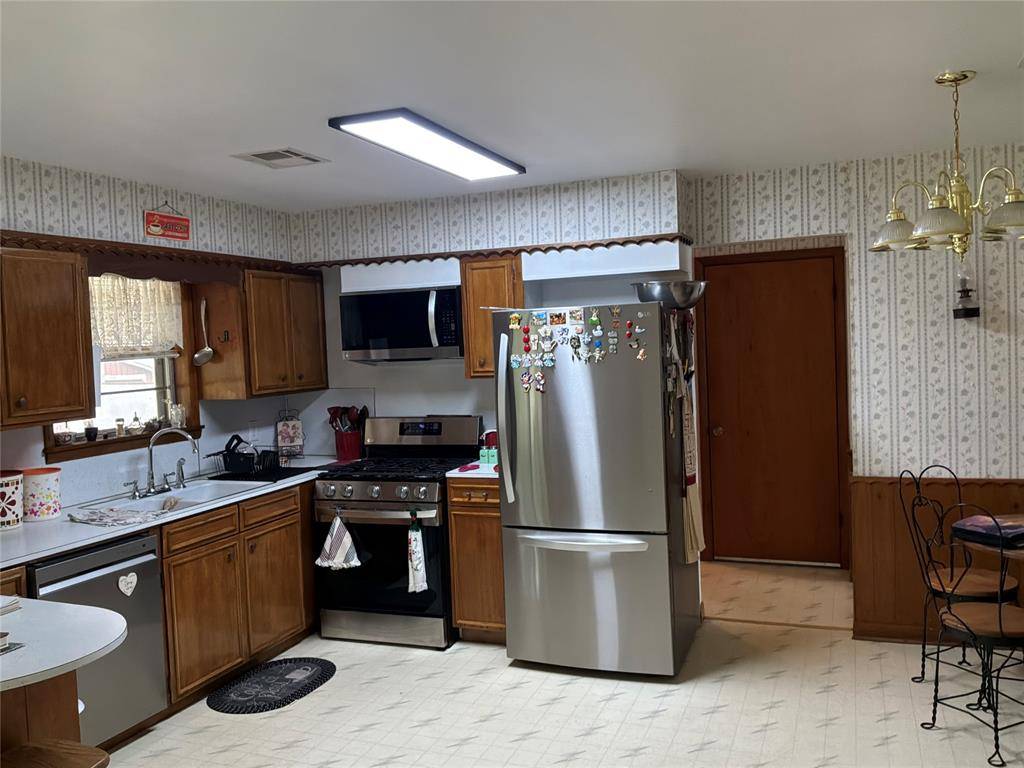 505 W Harrison ST, Maud, OK 74854