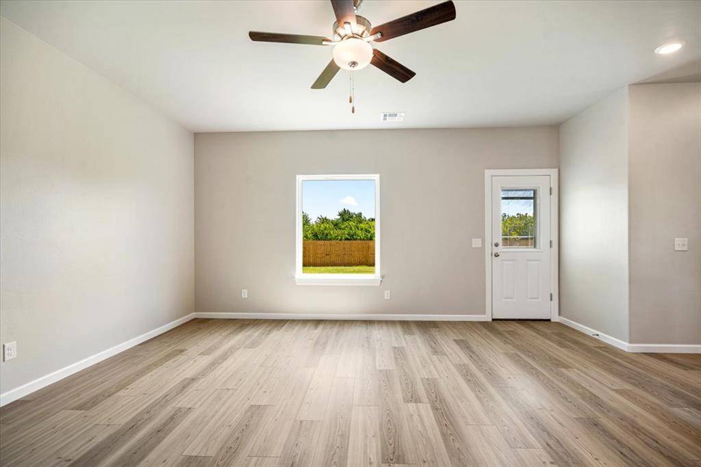 1810 Palmatum RD, El Reno, OK 73036