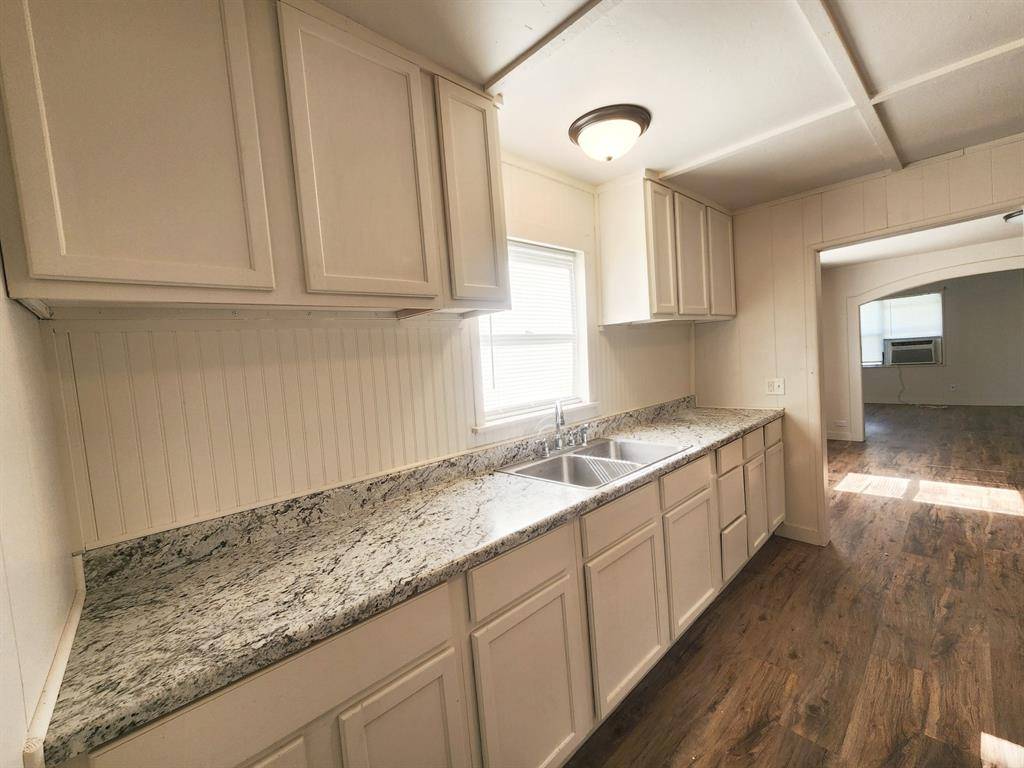 1731 Frank Lynn AVE, Seminole, OK 74868