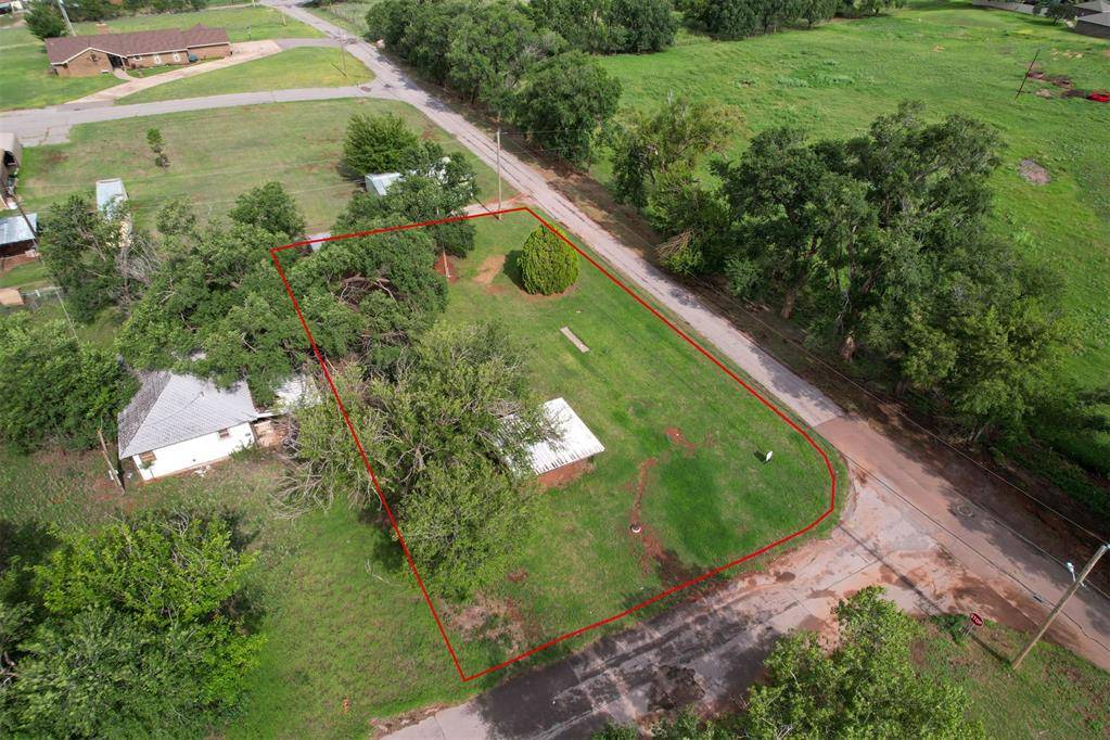 1113 N 7th ST, Sayre, OK 73662