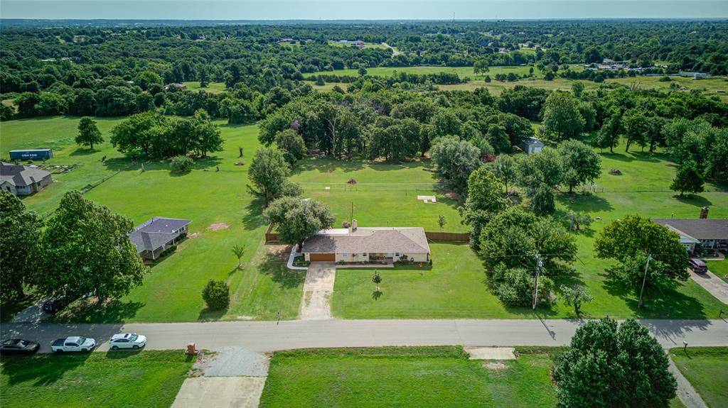 2704 Janene ST, Harrah, OK 73045