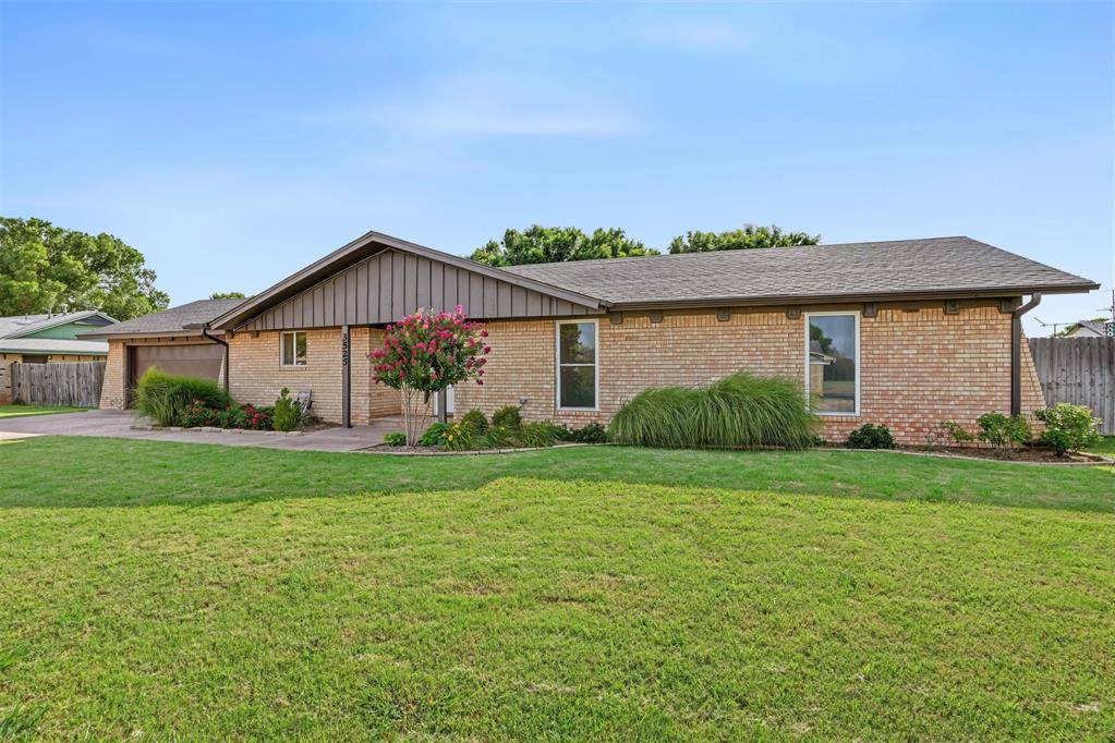 3525 W Trail DR, Altus, OK 73521