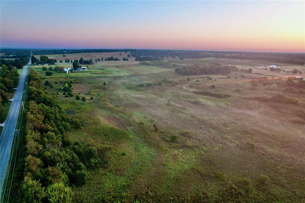0002 N Peebly RD, Harrah, OK 73045