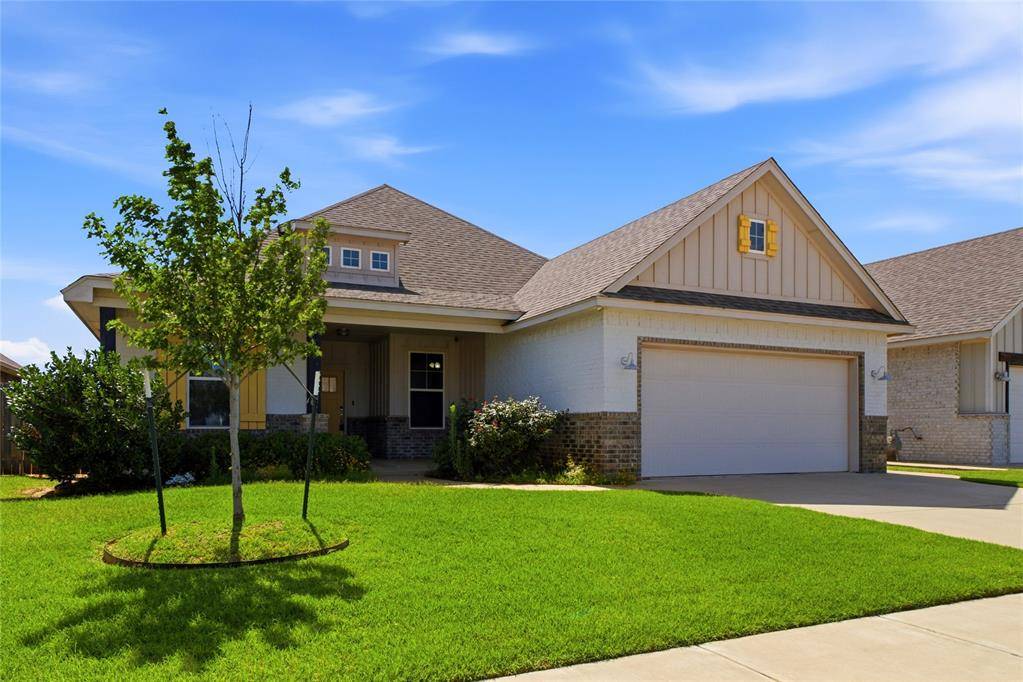 2912 Wild Rose LN, Yukon, OK 73099