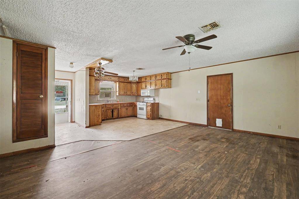404 N Hardin AVE, Mangum, OK 73554