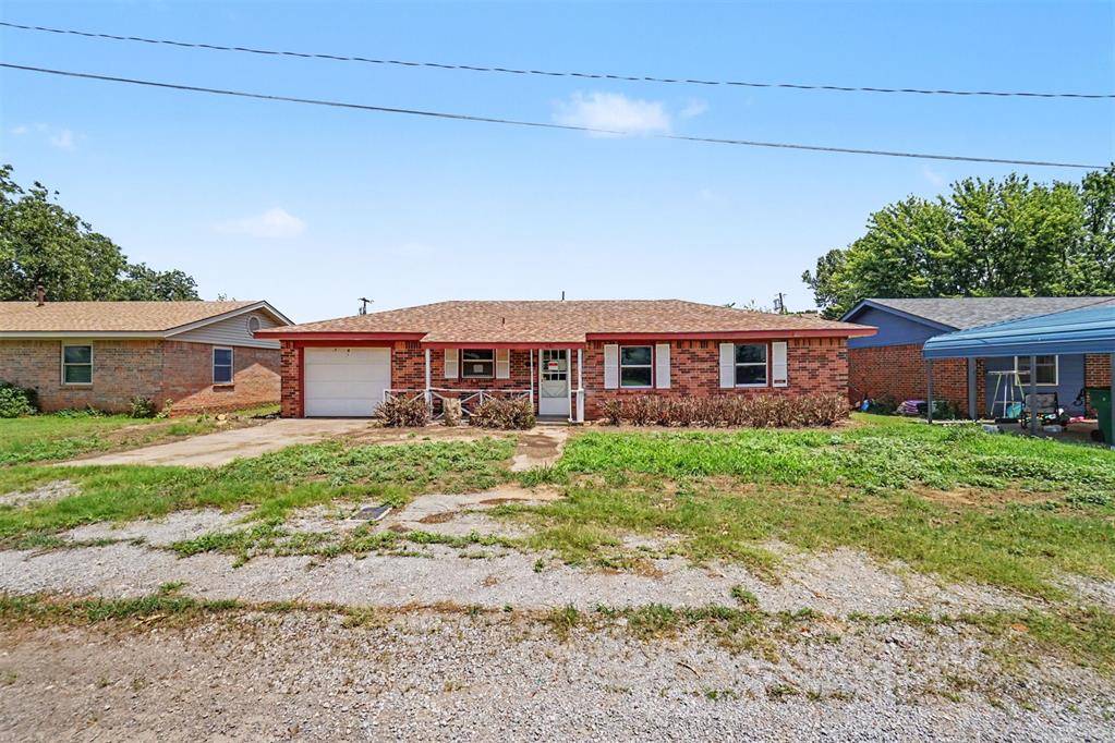 404 N Hardin AVE, Mangum, OK 73554