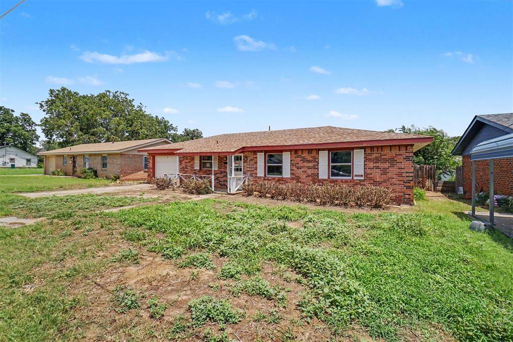 404 N Hardin AVE, Mangum, OK 73554