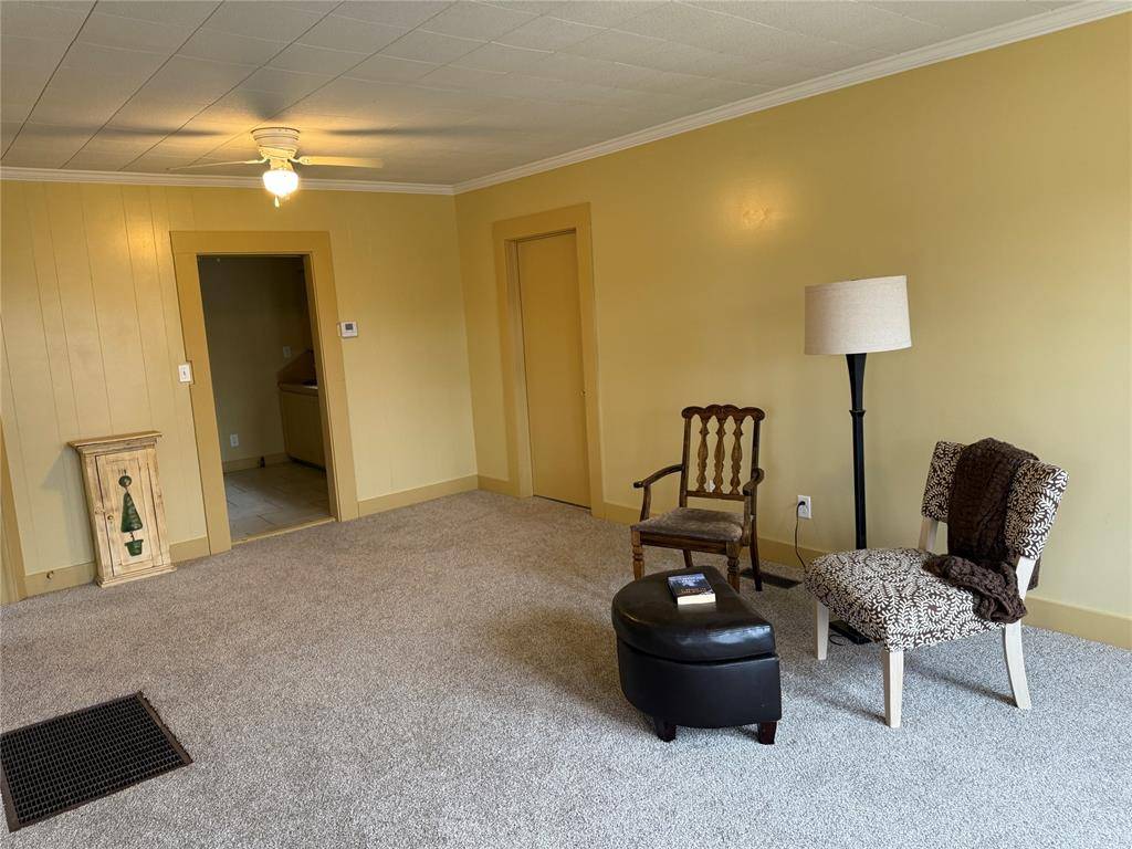 224 E 3rd ST, Wewoka, OK 74884